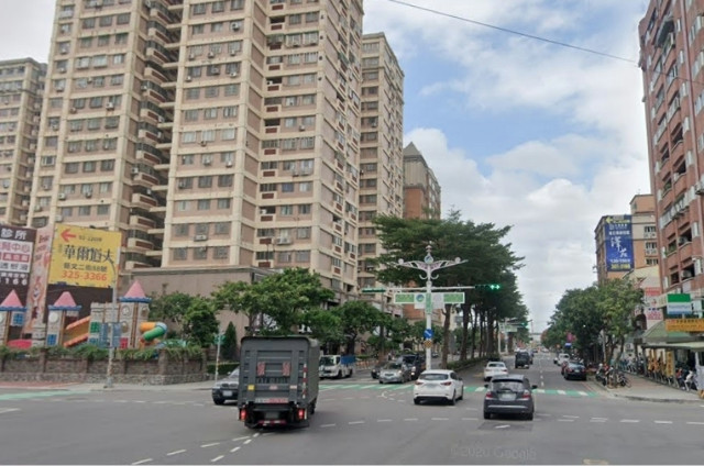 中正綠園邸四房車 友成大湳店